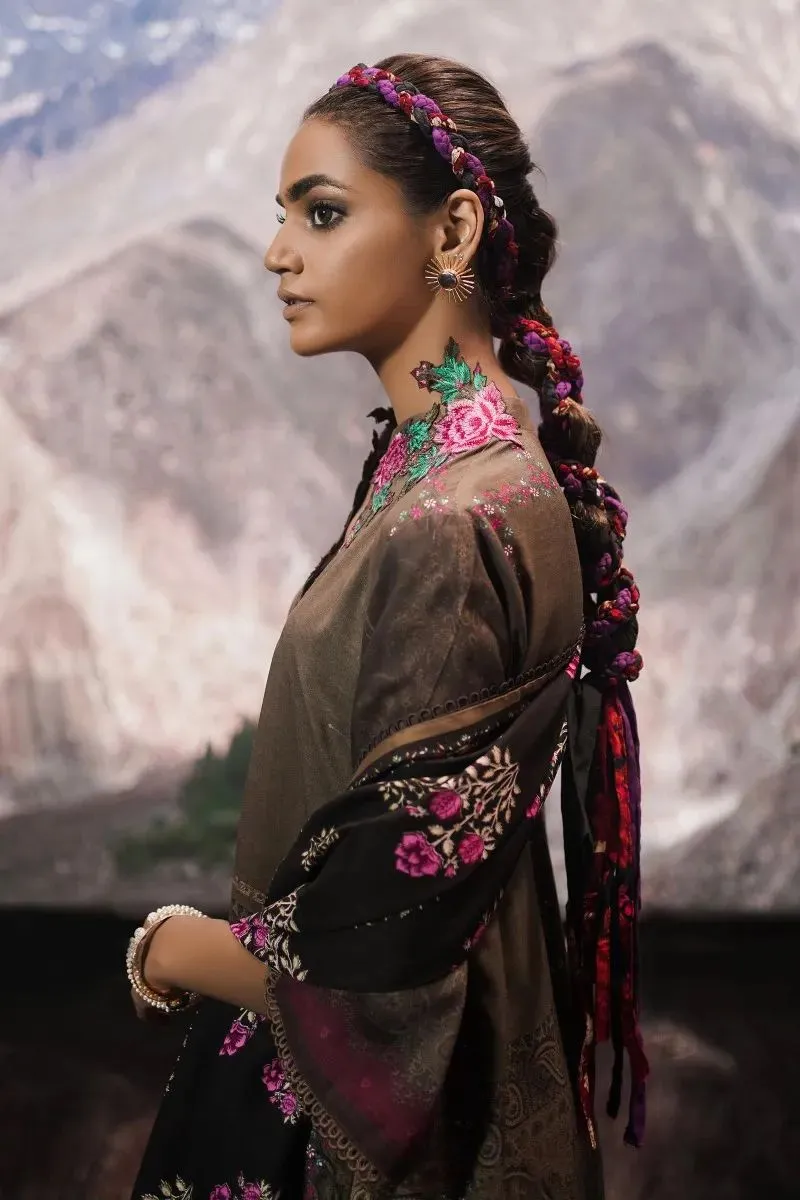Sana Safinaz Mahay Winter 3 Pcs 05B